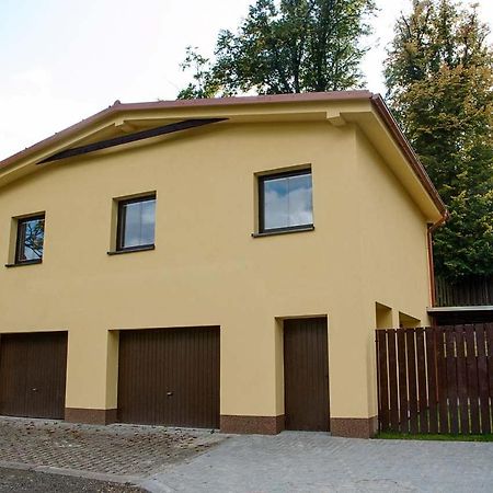 Apartmány Nad Parkem Broumov Exterior foto
