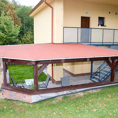 Apartmány Nad Parkem Broumov Exterior foto