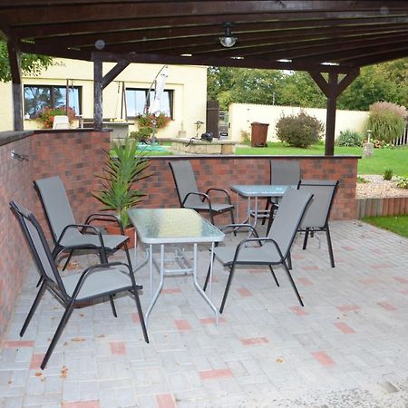 Apartmány Nad Parkem Broumov Exterior foto